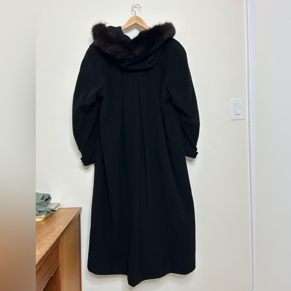 Vintage Wool Coat with Fur Trimmed Hood - Picture 6 of 12